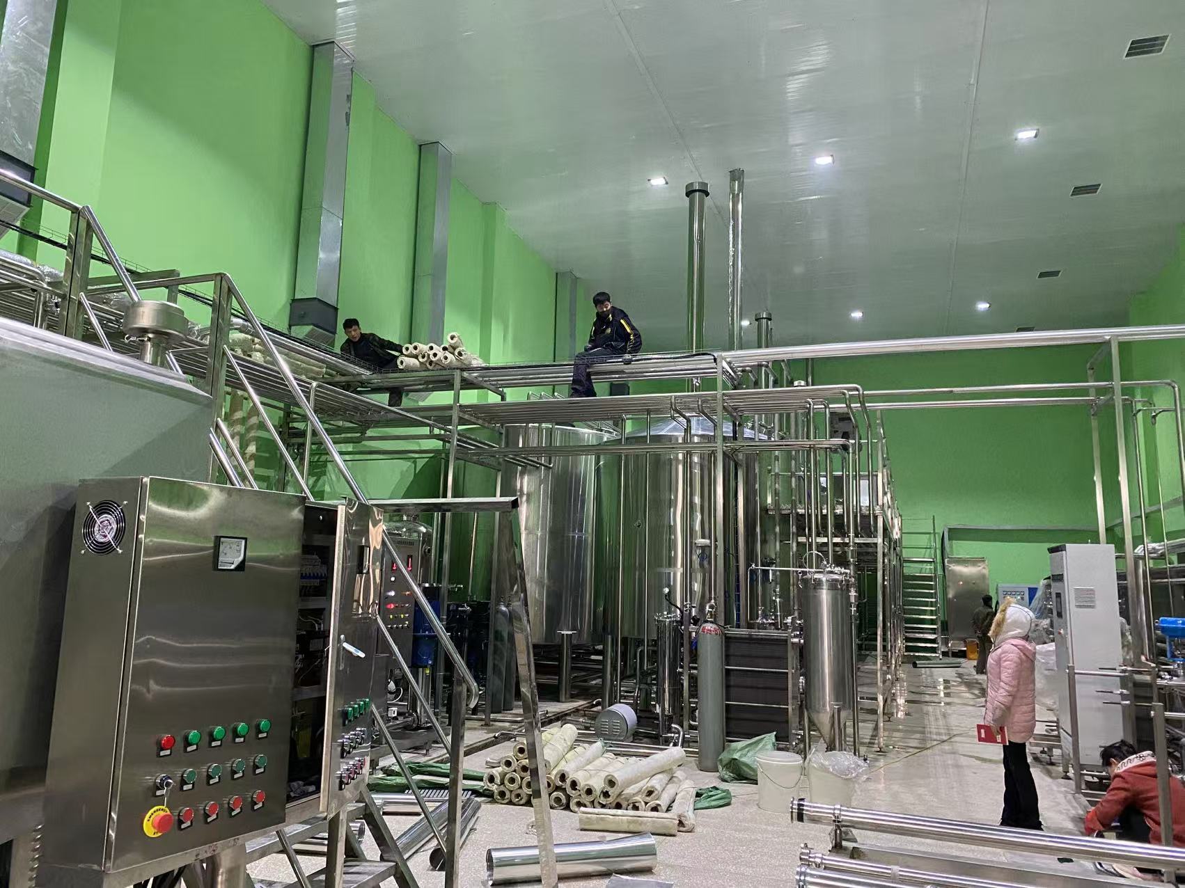 简阳精酿啤酒设备厂—精酿啤酒设备制造:传承工艺与创新科技的交融